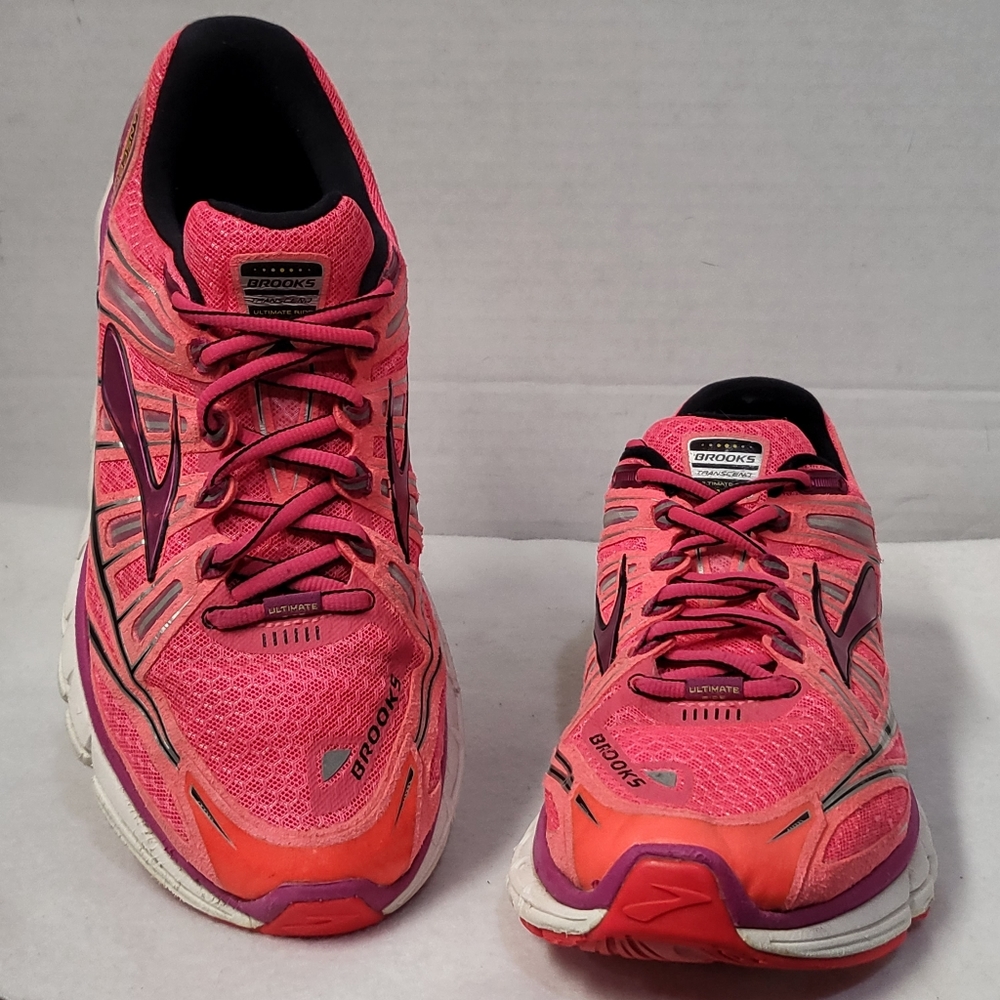 Brooks Running Shoes Woman 10.5 B 1201501B878